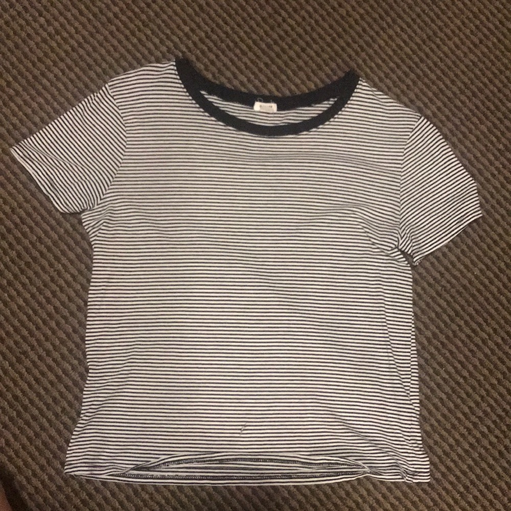GARAGE black & white striped t-shirt XS